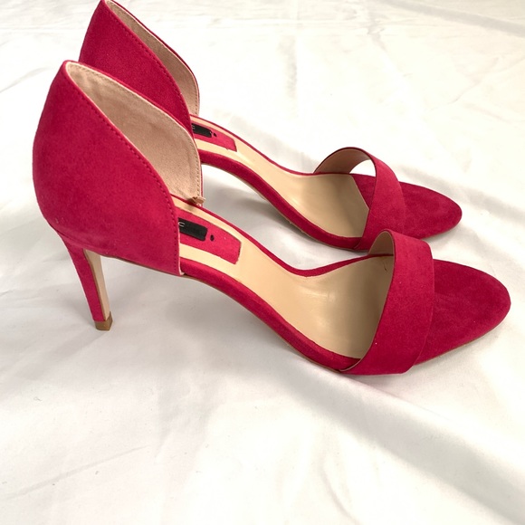 ZARA BASIC Collections Heels - Picture 3 of 4